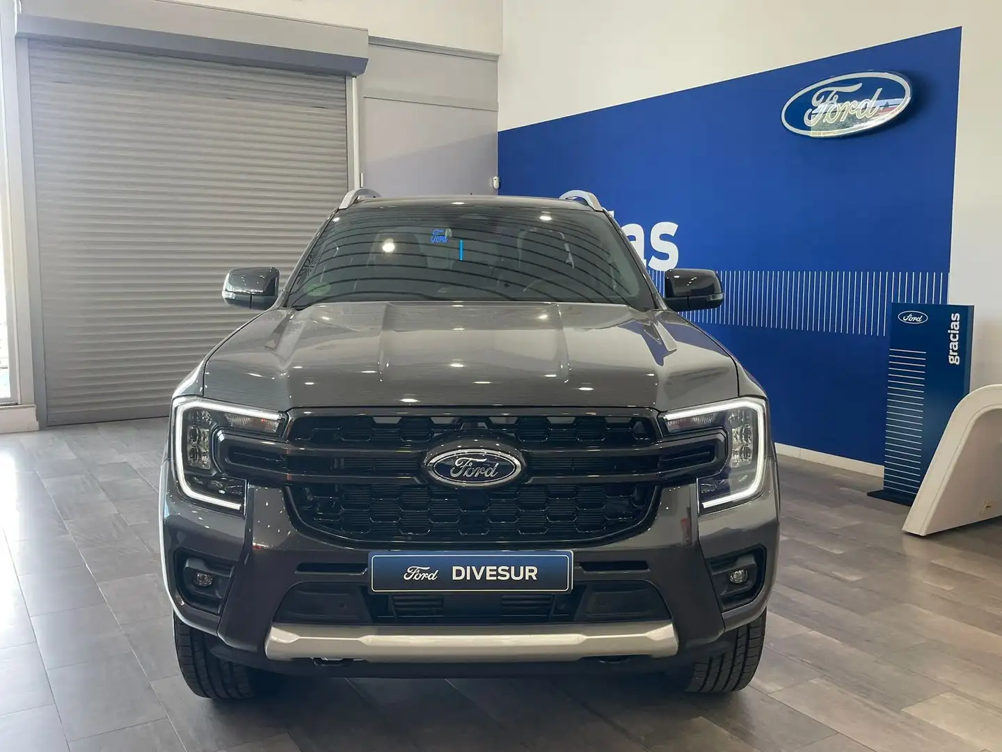 Ford Ranger Doble Cabina 2.0 EcoBlue S&S Wildtrak Aut. Grijs - 1