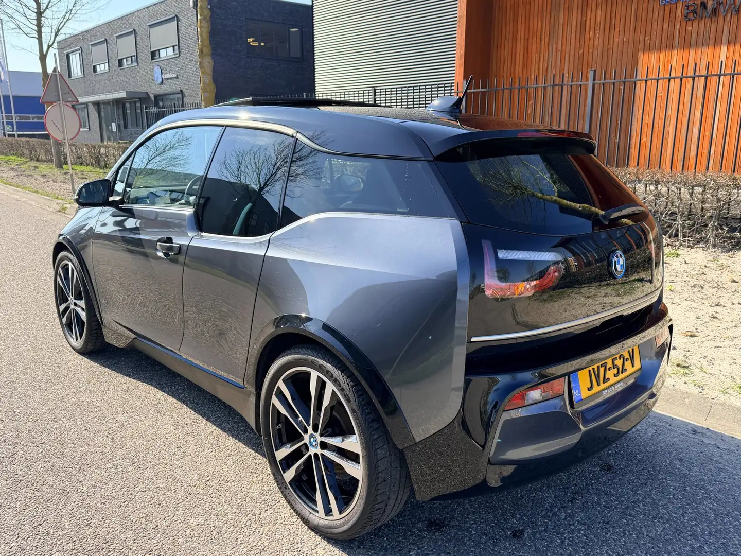 BMW i3 I3S 120Ah, SoH 92, H&K, schuifdak, camera, stoelve Gris - 2