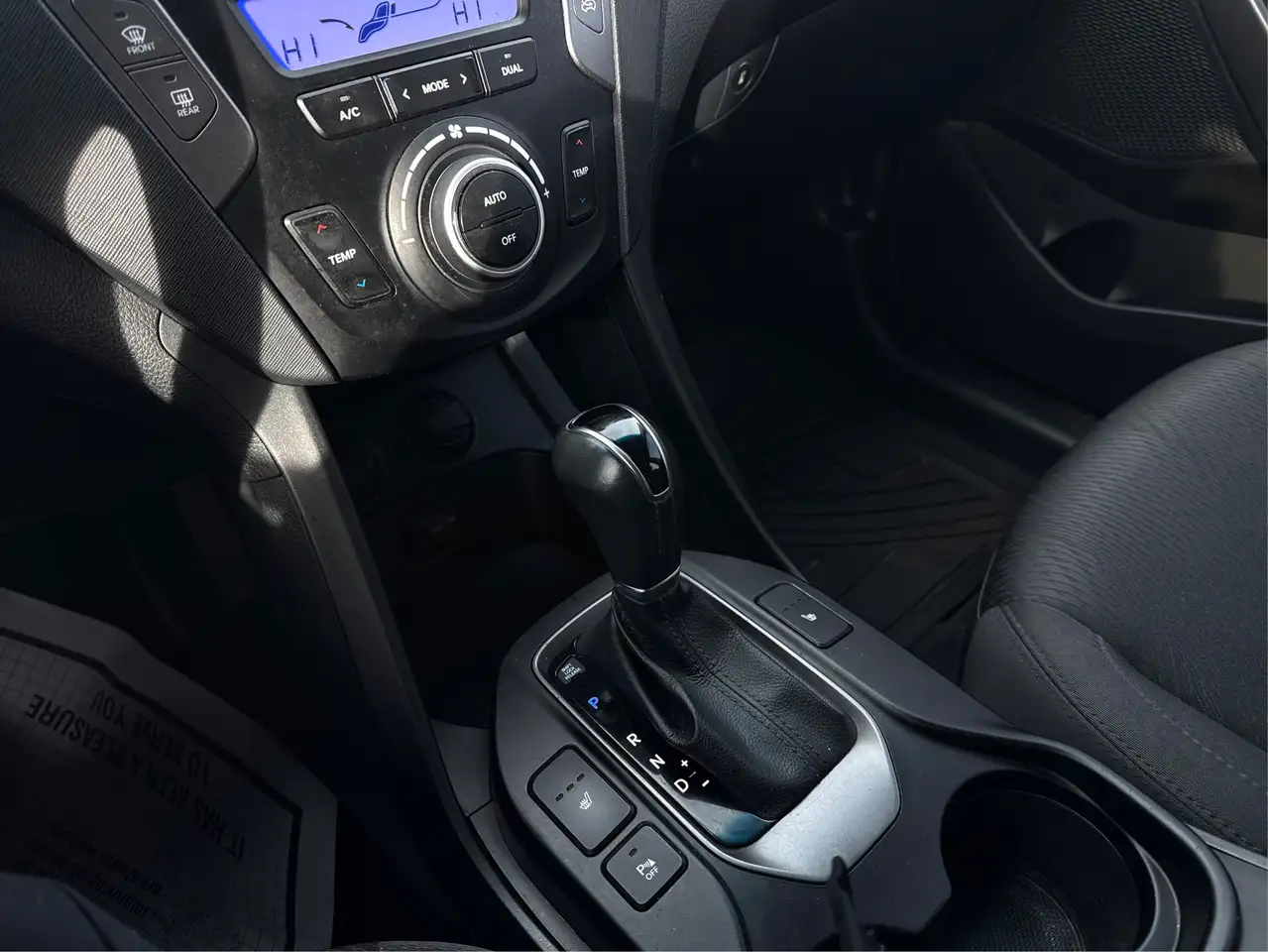 Hyundai SANTA FE снимка Hyundai SANTA FE