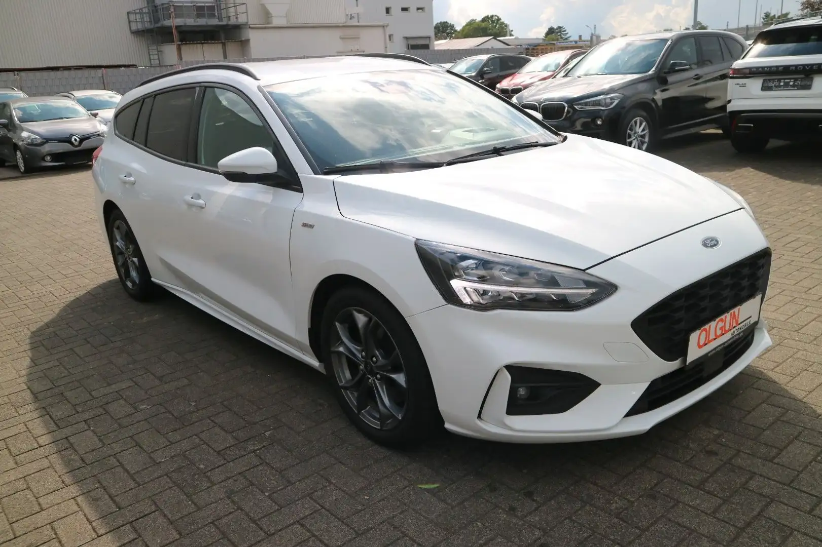 Ford Focus Turnier ST-Line Aut. *LED*NAVI*HUD*PDC* Weiß - 1