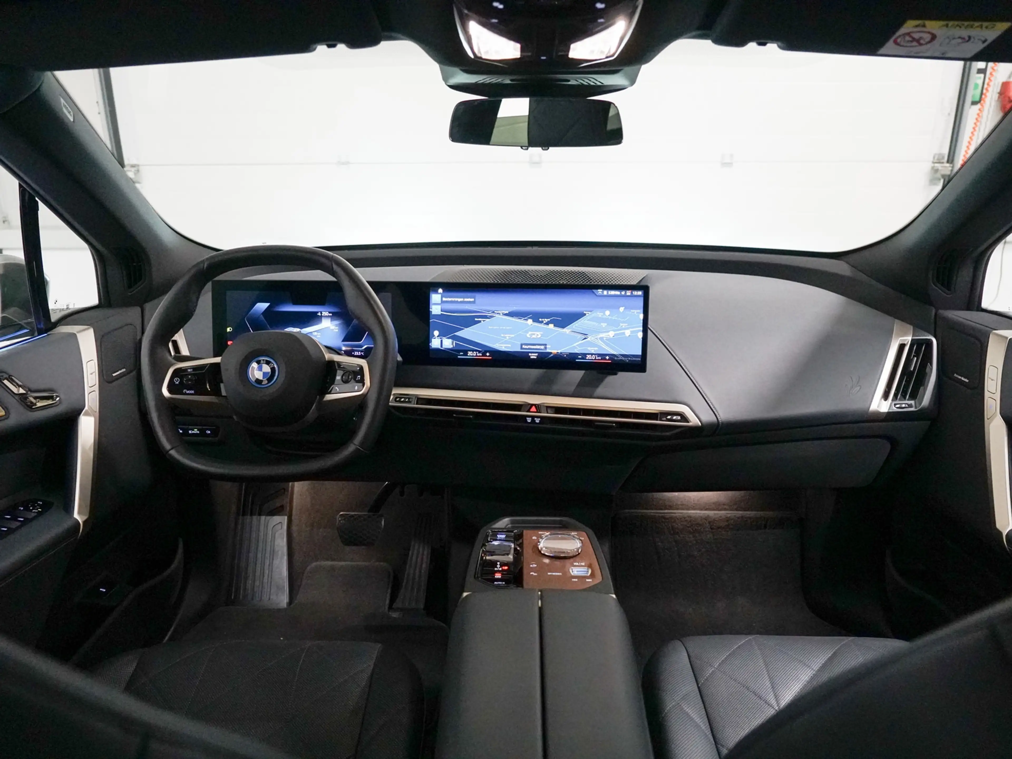 BMW iX xDrive40 Skylounge | CoPilot | Elektr. Trekhaak | — photo 9
