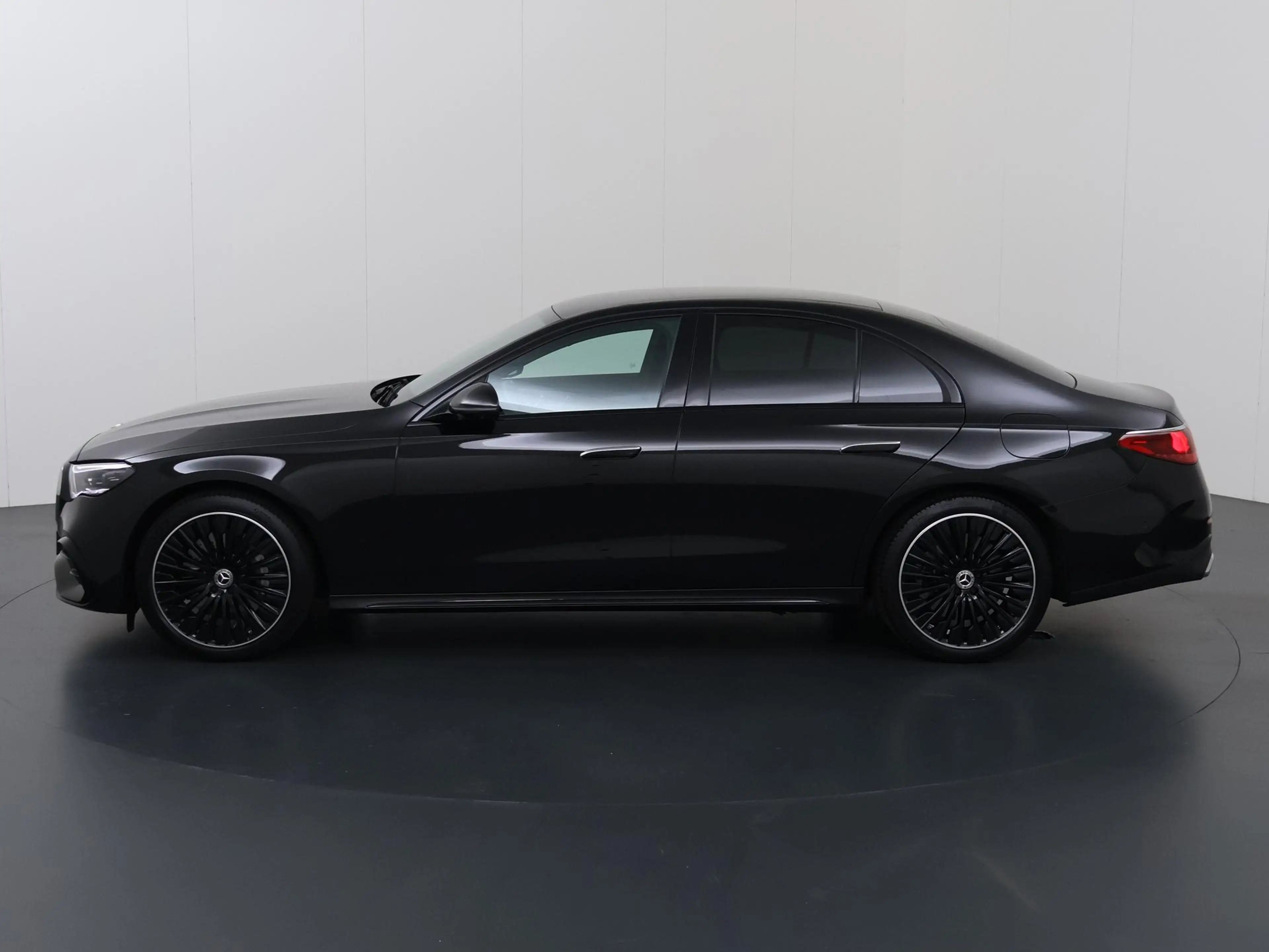Mercedes-Benz E 300 e Sport Edition | AMG | Burmester | Trekhaak | Hyp — photo 5