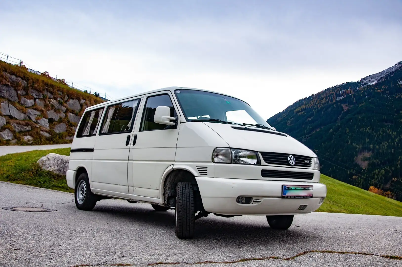 Volkswagen T4 Caravelle Syncro 7DK2Y5 Weiß - 1