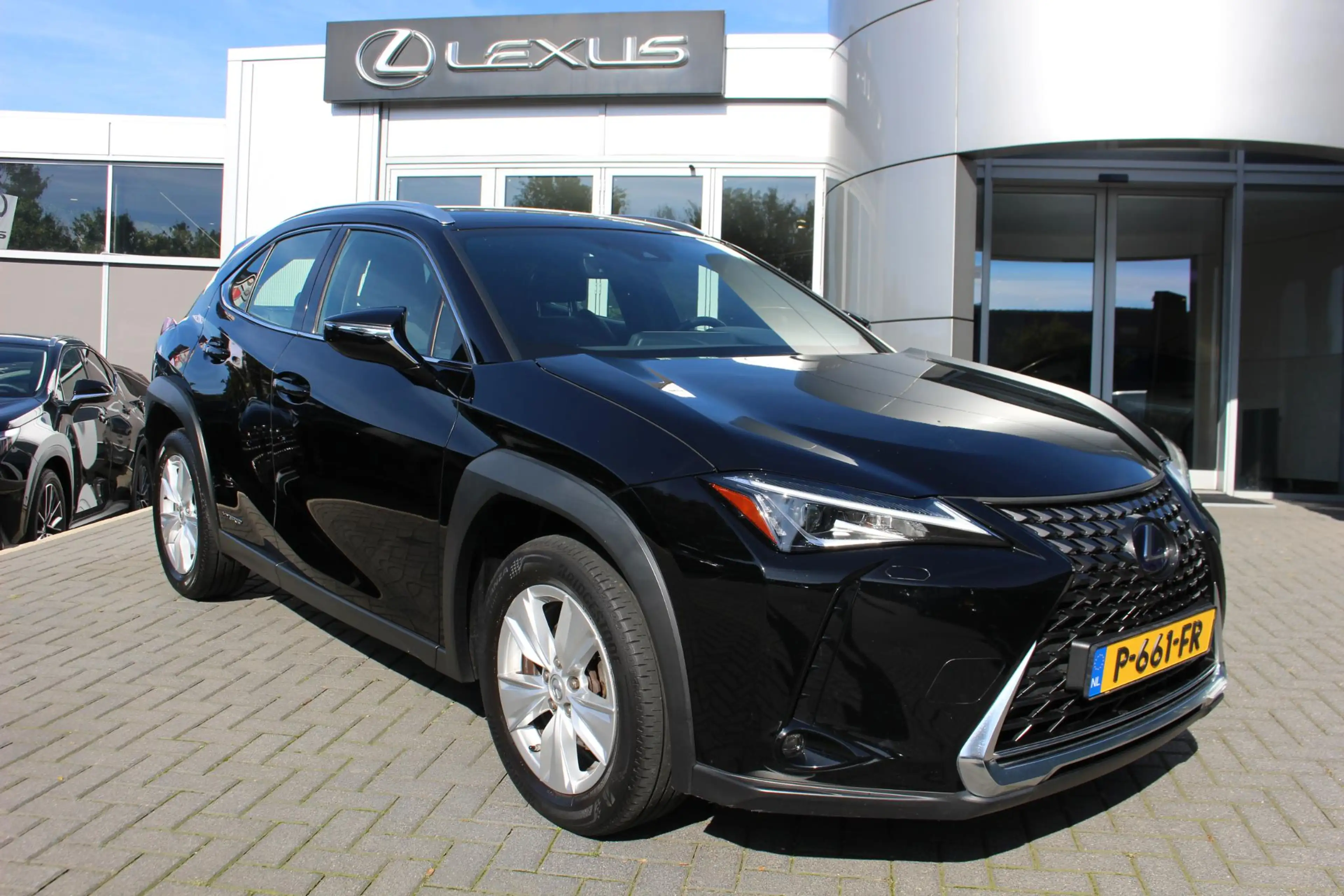 Lexus UX 250h NL-AUTO AD-CRUISE CAMERA CARPLAY/ANDROID LED — photo 9