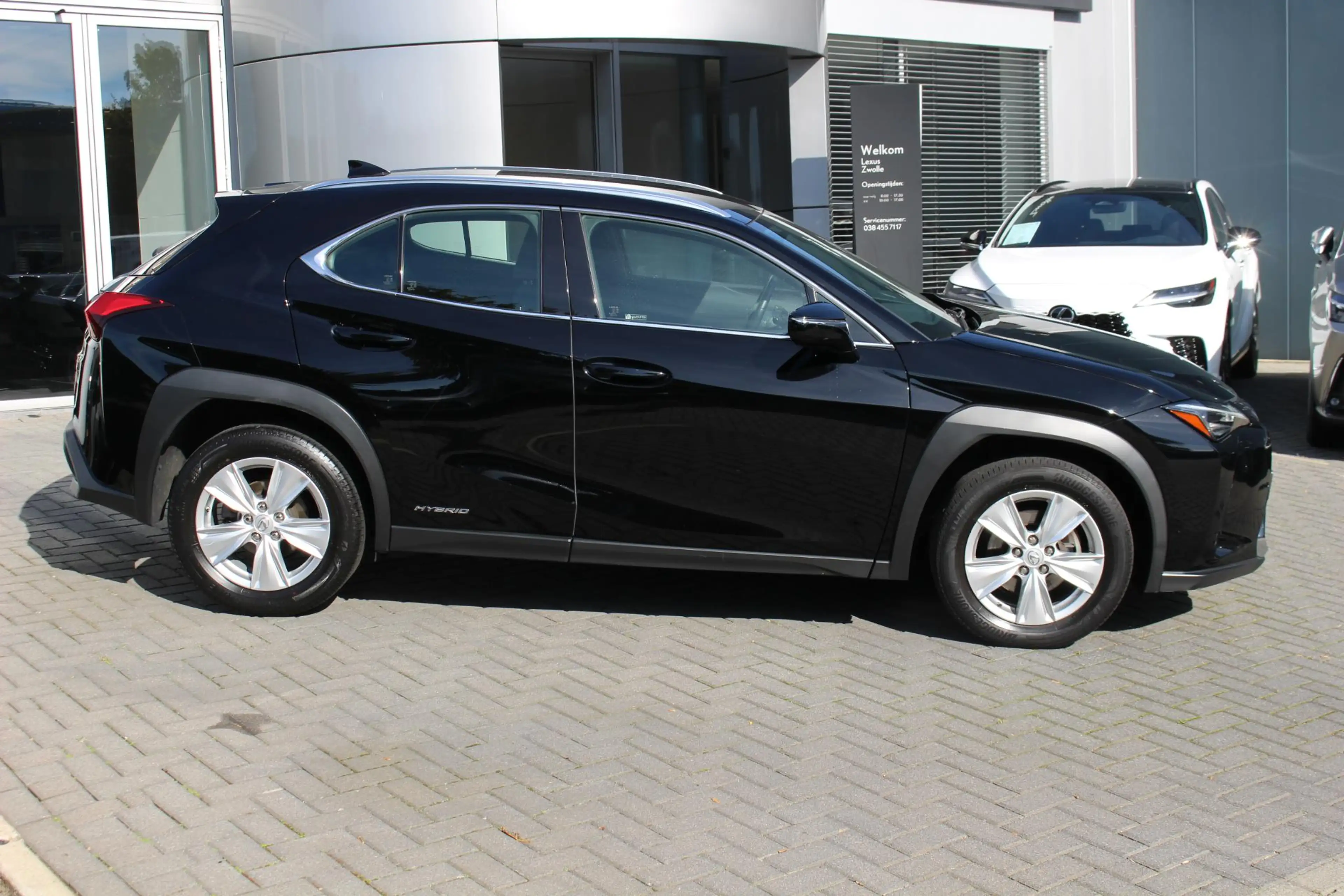 Lexus UX 250h NL-AUTO AD-CRUISE CAMERA CARPLAY/ANDROID LED — photo 2