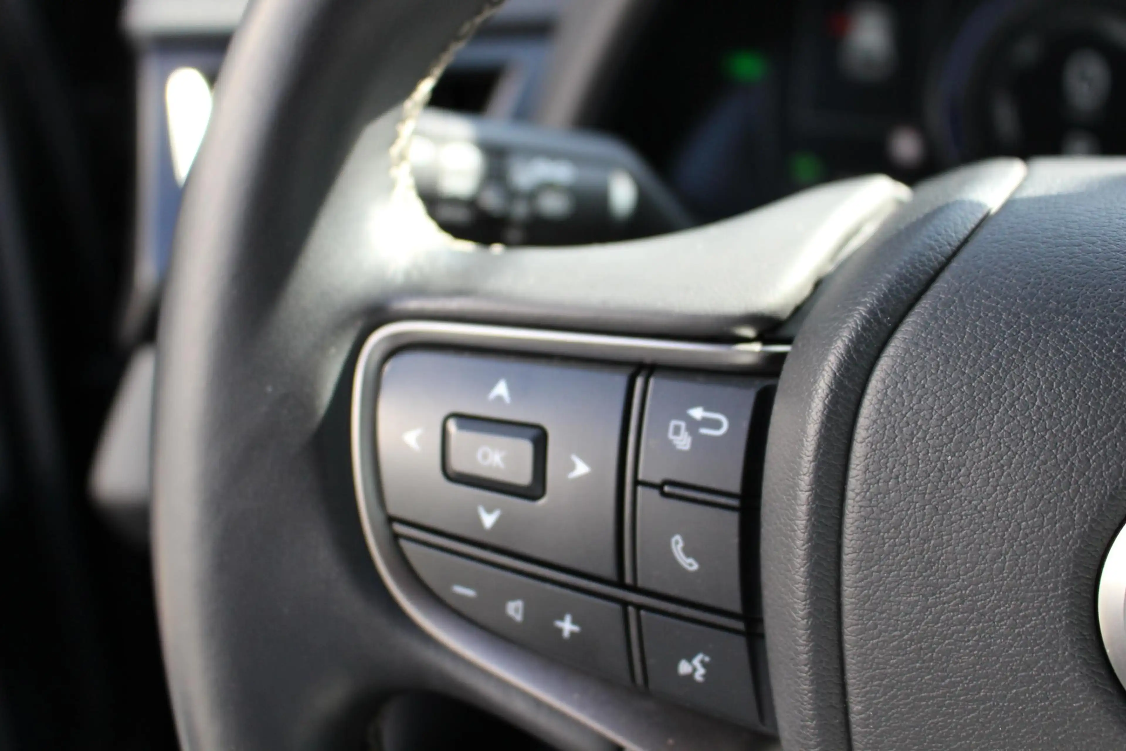 Lexus UX 250h NL-AUTO AD-CRUISE CAMERA CARPLAY/ANDROID LED — photo 17