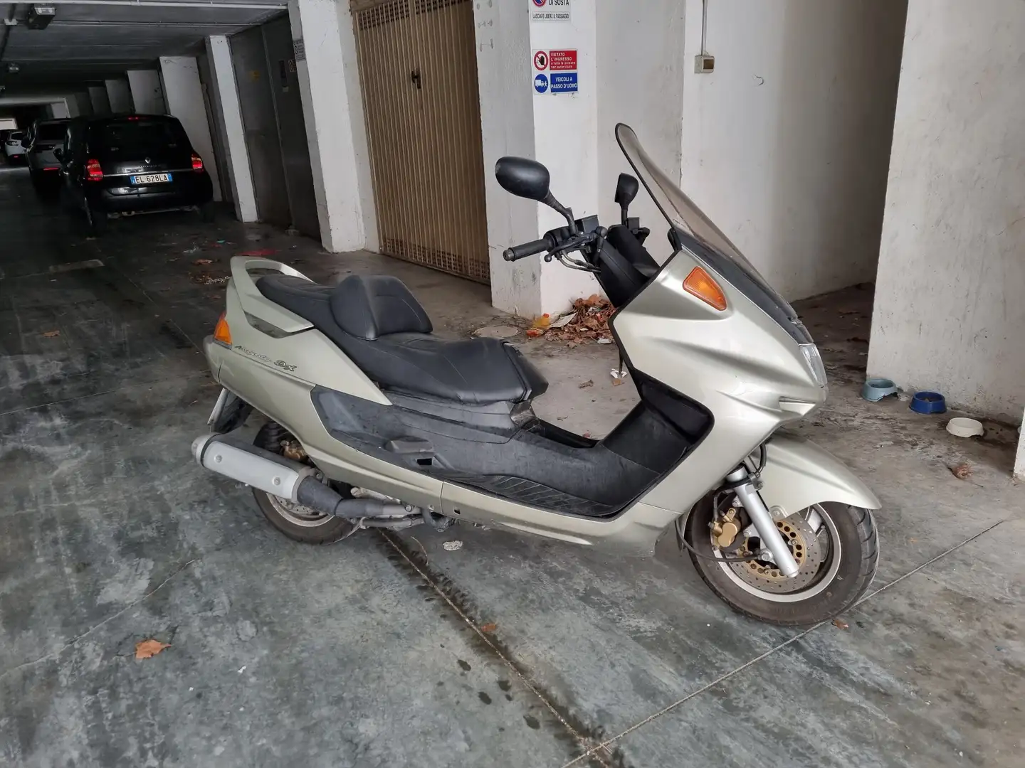 Yamaha Majesty 250 DX quello in quegli anni più rifinito ! Bronzo - 1