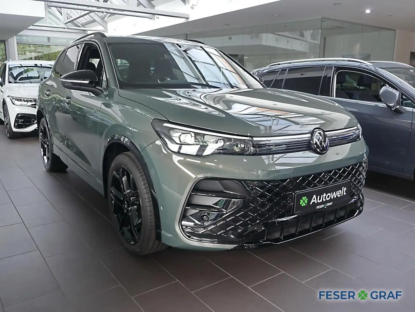 Volkswagen Tiguan R-Line 1.5 TSI DSG, NAVI, LED, KAMERA Grün - 2