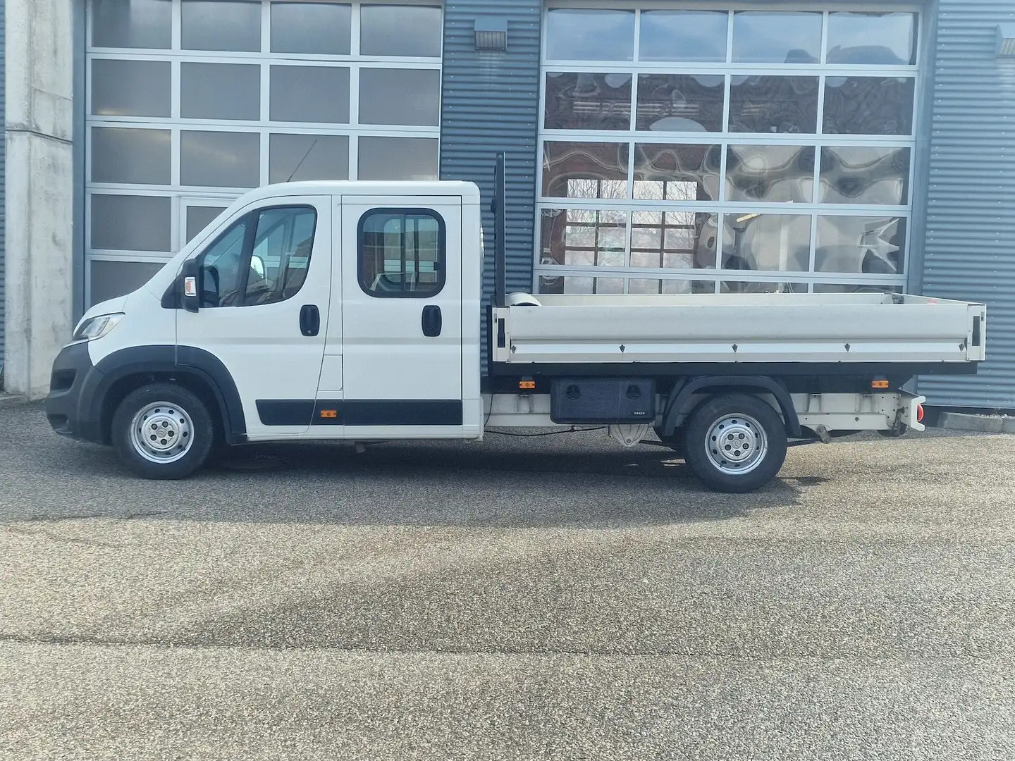 Citroen Jumper 35 L4 Heavy Plus Solution BlueHDi 165 AHK Weiß - 2