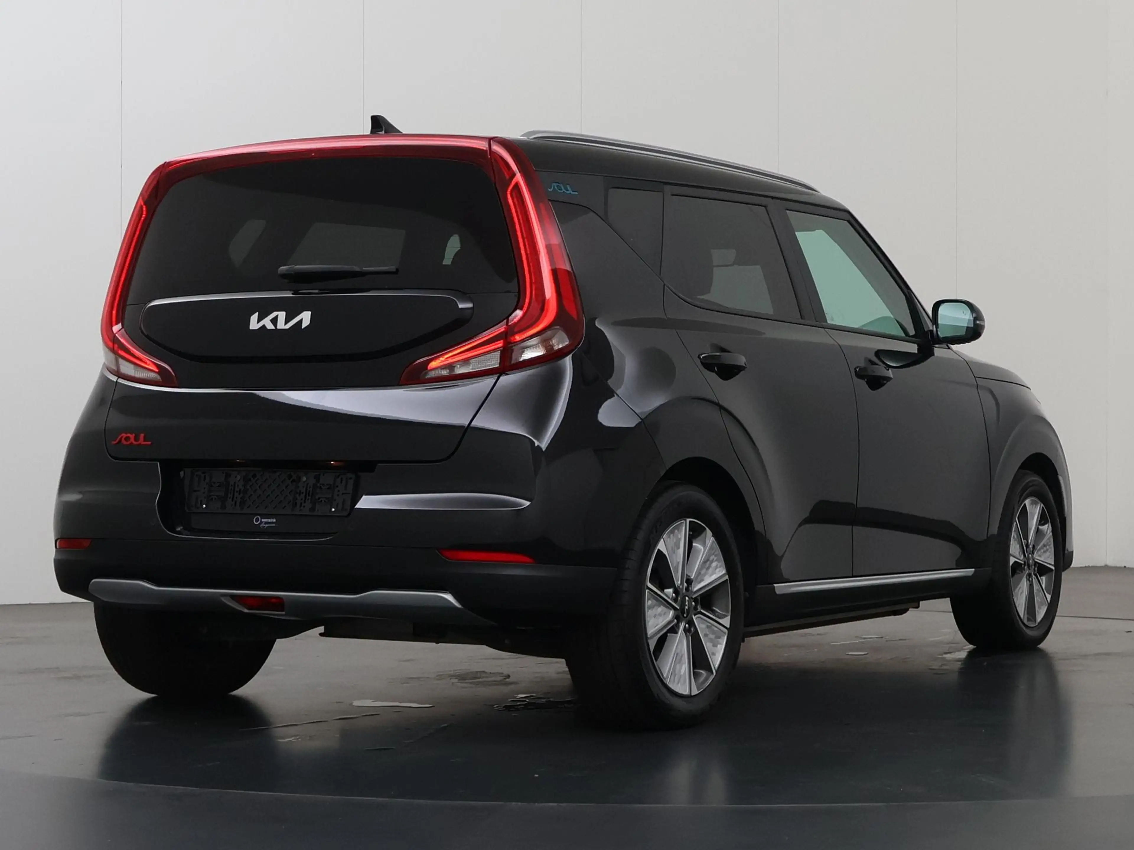 Kia Soul e-Soul ExecutiveLine 64 kWh | Panoramadak | Harman — photo 2