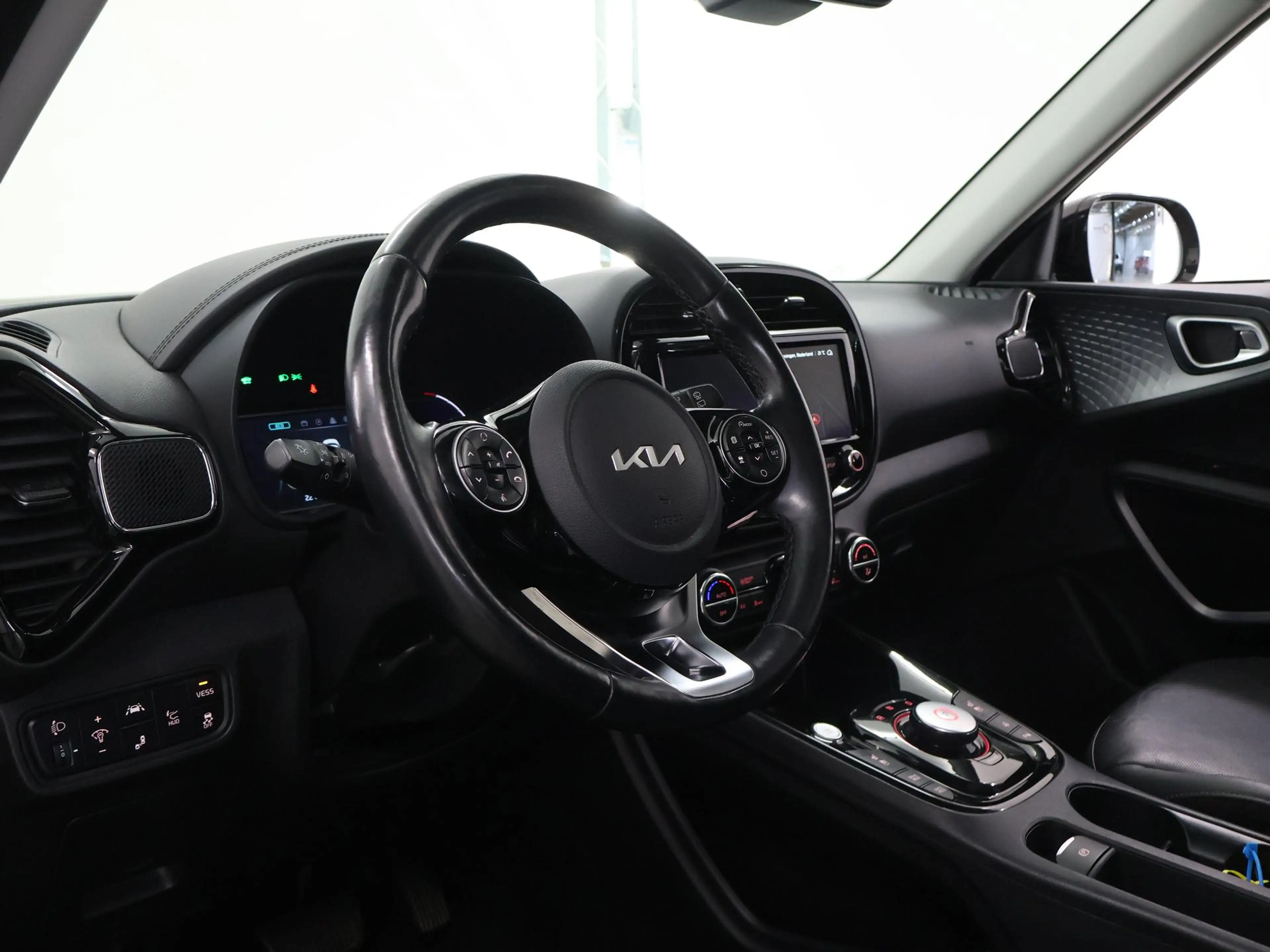 Kia Soul e-Soul ExecutiveLine 64 kWh | Panoramadak | Harman — photo 7