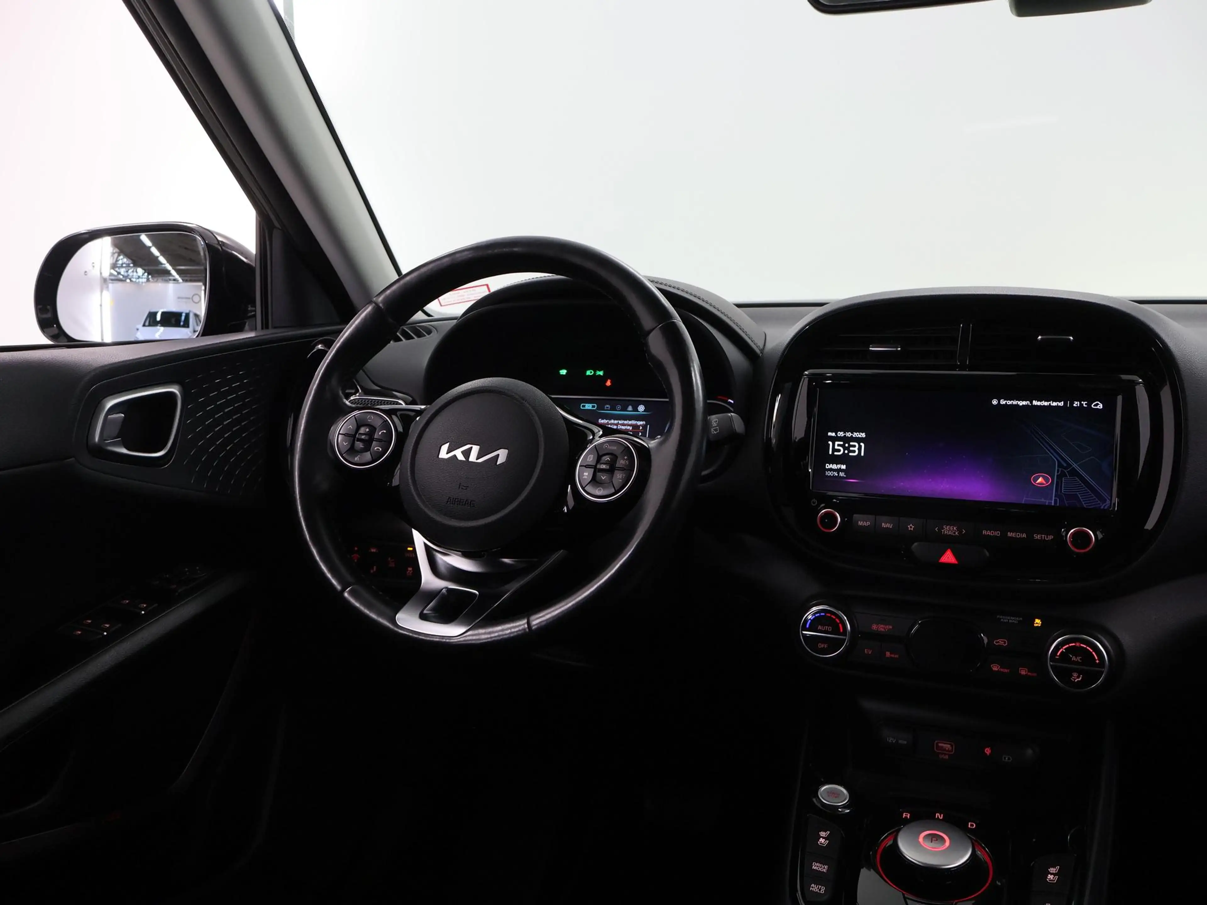 Kia Soul e-Soul ExecutiveLine 64 kWh | Panoramadak | Harman — photo 9