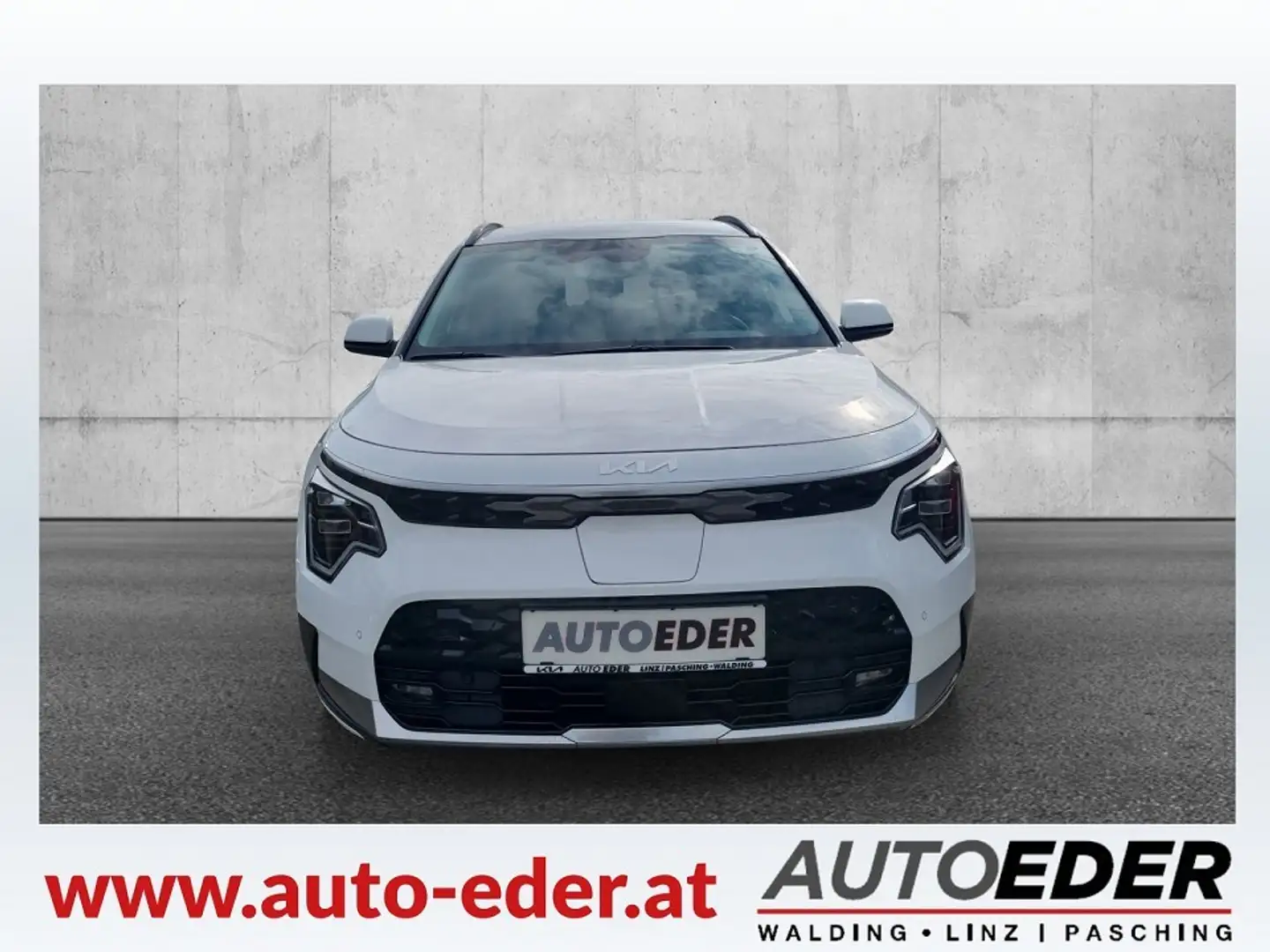 Kia e-Niro E-NIRO Business/64,8KWH/AT/204 Fehér - 2