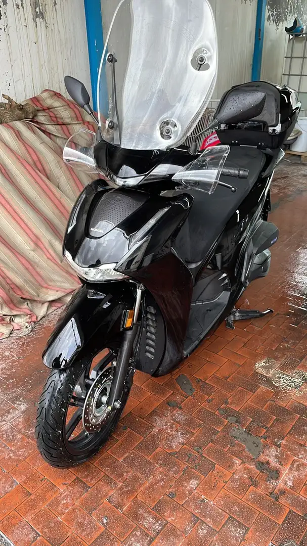 Honda SH 350i Negro - 1