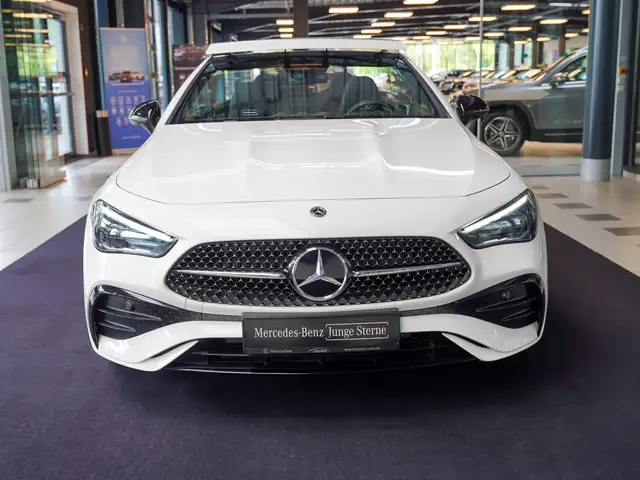 Mercedes-Benz CLE view 8