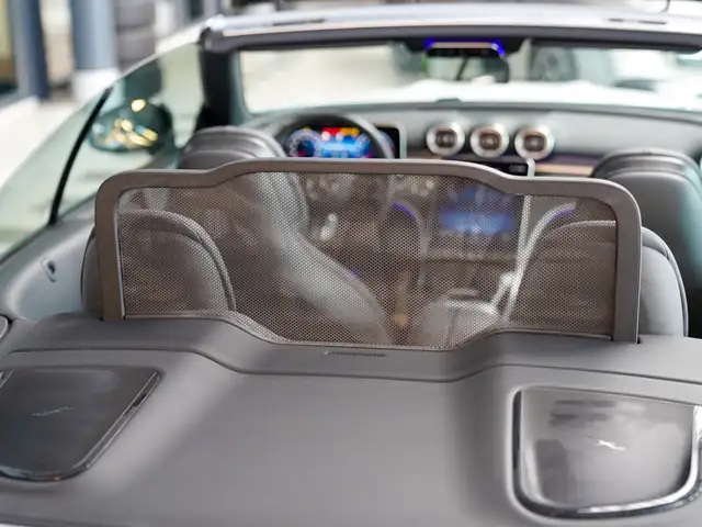 Mercedes-Benz CLE view 5