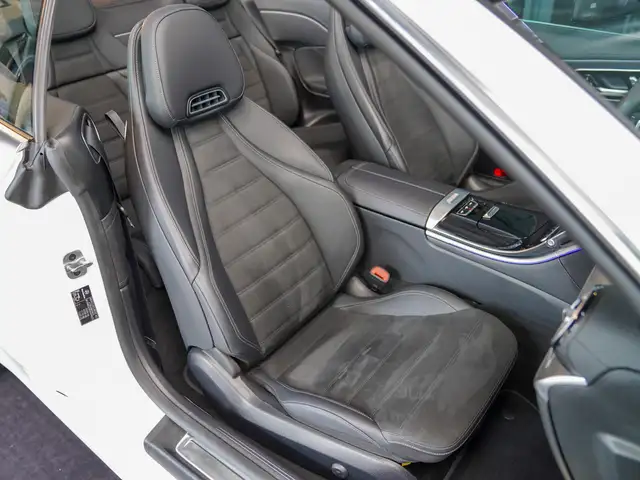 Mercedes-Benz CLE view 10