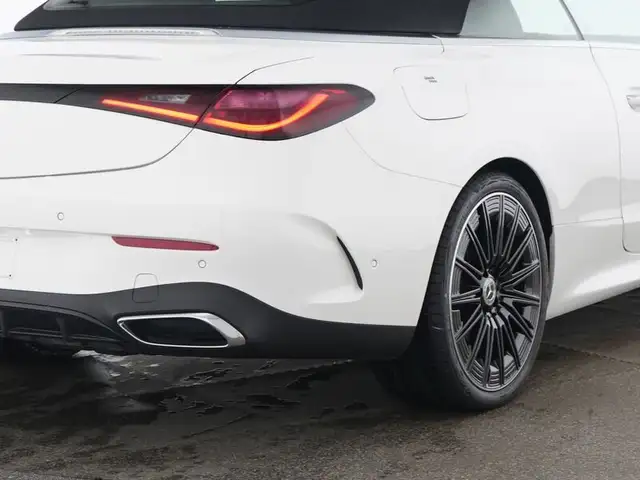 Mercedes-Benz CLE view 9