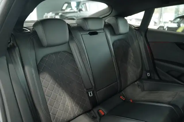 Audi RS5 view 26