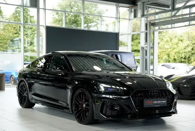 Audi RS5 view 5