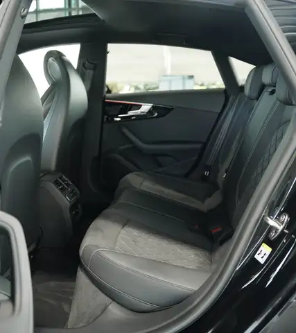 Audi RS5 view 27