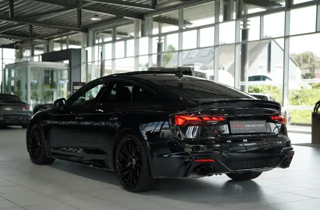 Audi RS5 view 9