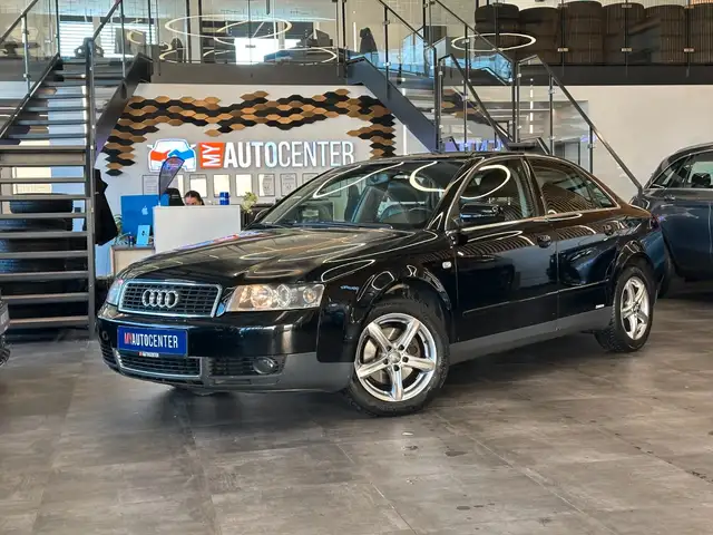 Audi A4 *TÜV 02/28*KLIMAAUTOMATIK*SitzHZ*VOLL-LEDER*