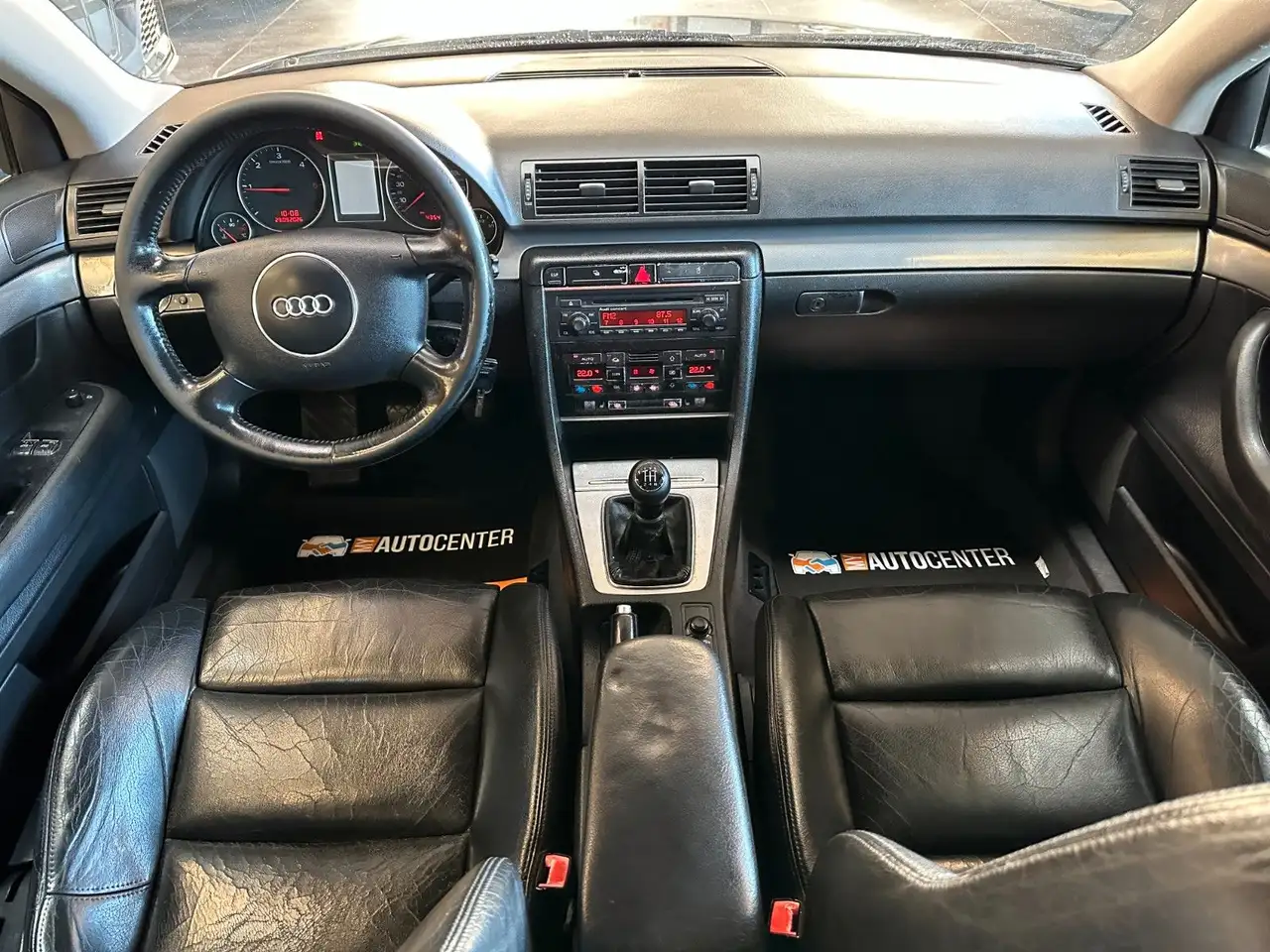 Audi A4 *TÜV 02/28*KLIMAAUTOMATIK*SitzHZ*VOLL-LEDER*, foto 6