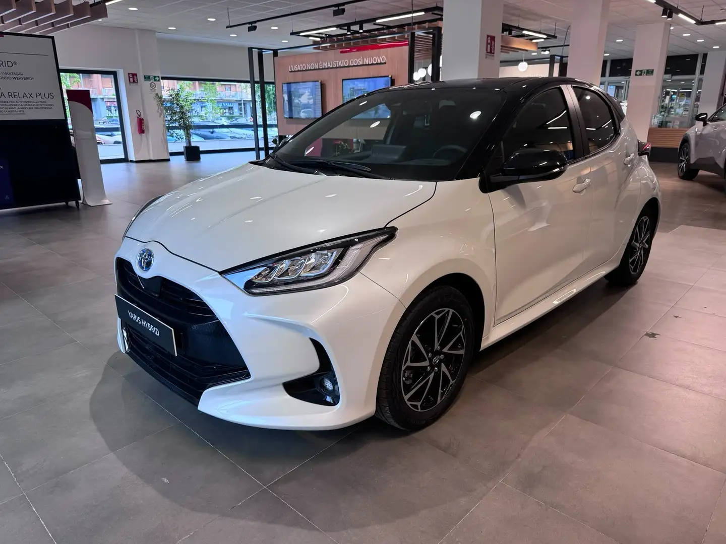 Toyota Yaris Yaris 1.5h Style Bianco - 1