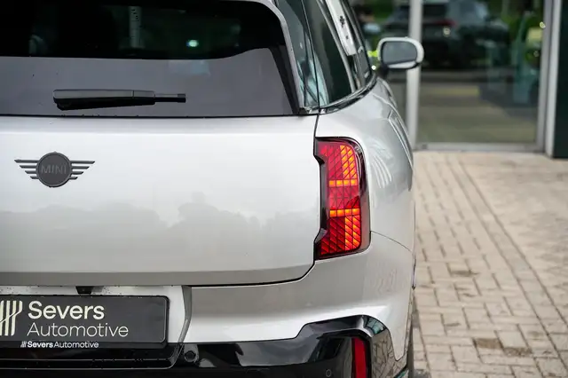 MINI Countryman view 30