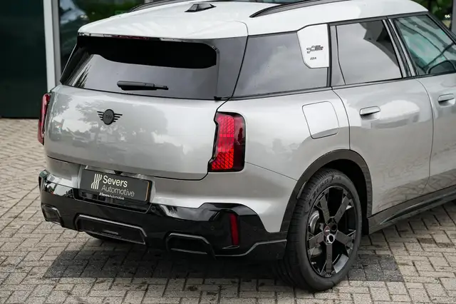 MINI Countryman view 25