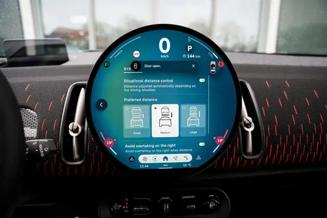 MINI Countryman view 21