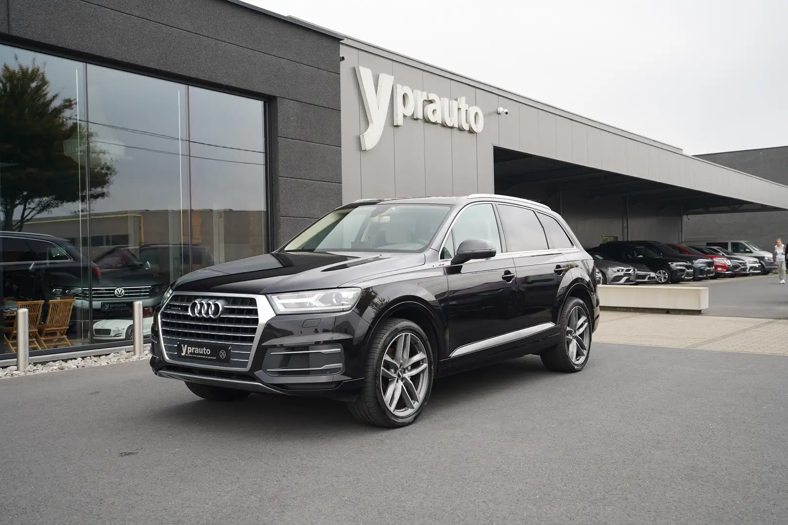 Audi Q7 Q7 3.0 TDI quattro Lichte vracht tiptronic Panodak Zwart - 1