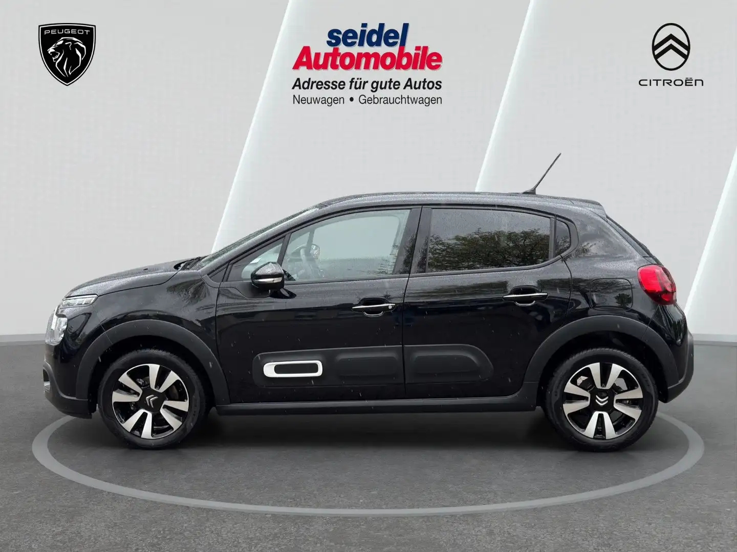 Citroen C3 1.2 PureTech Max, AUTOMATIK, 1. HD, Navi Schwarz - 2