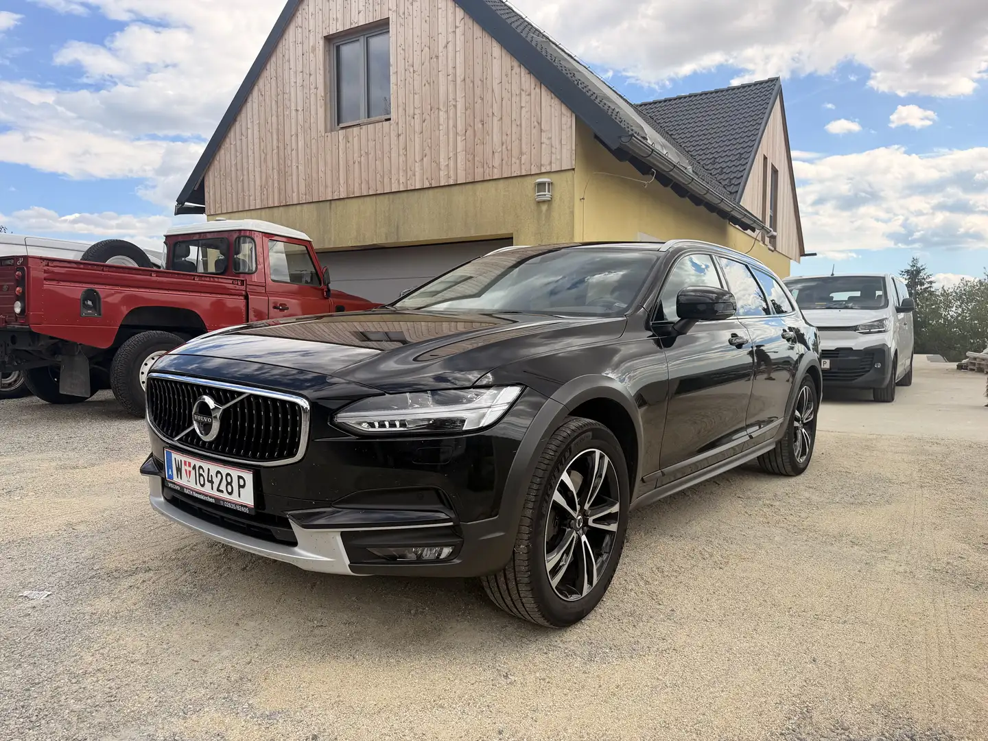 Volvo V90 Cross Country Pro D5 AWD Geartronic - 1