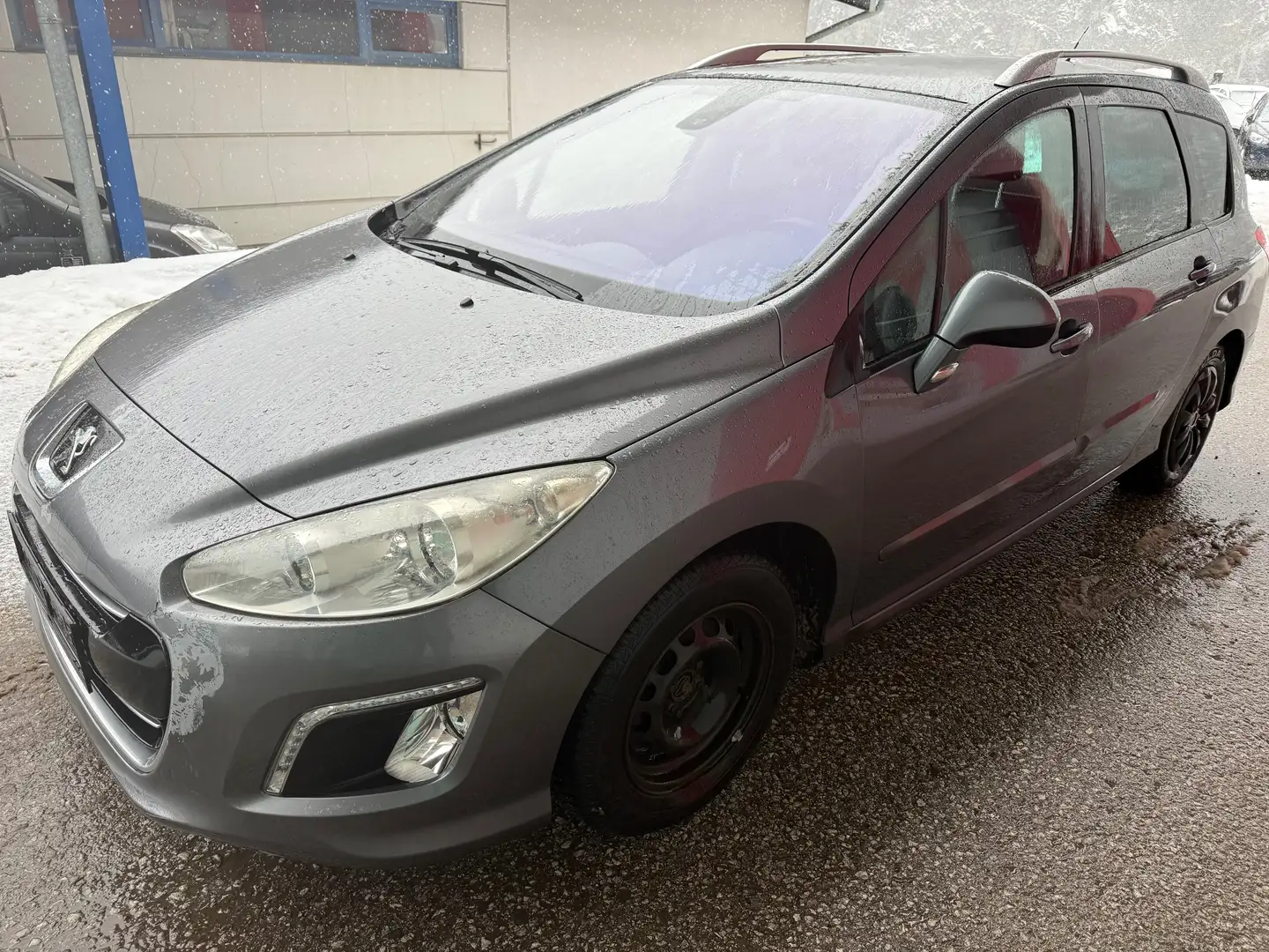 Peugeot 308 Premium Grau - 1
