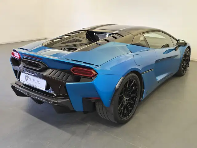 Lamborghini Temerario view 3