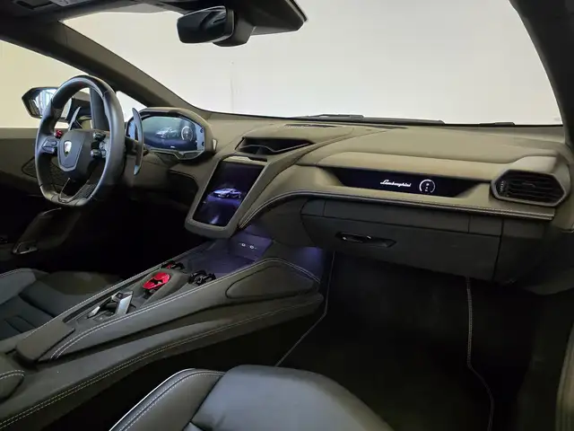 Lamborghini Temerario view 7