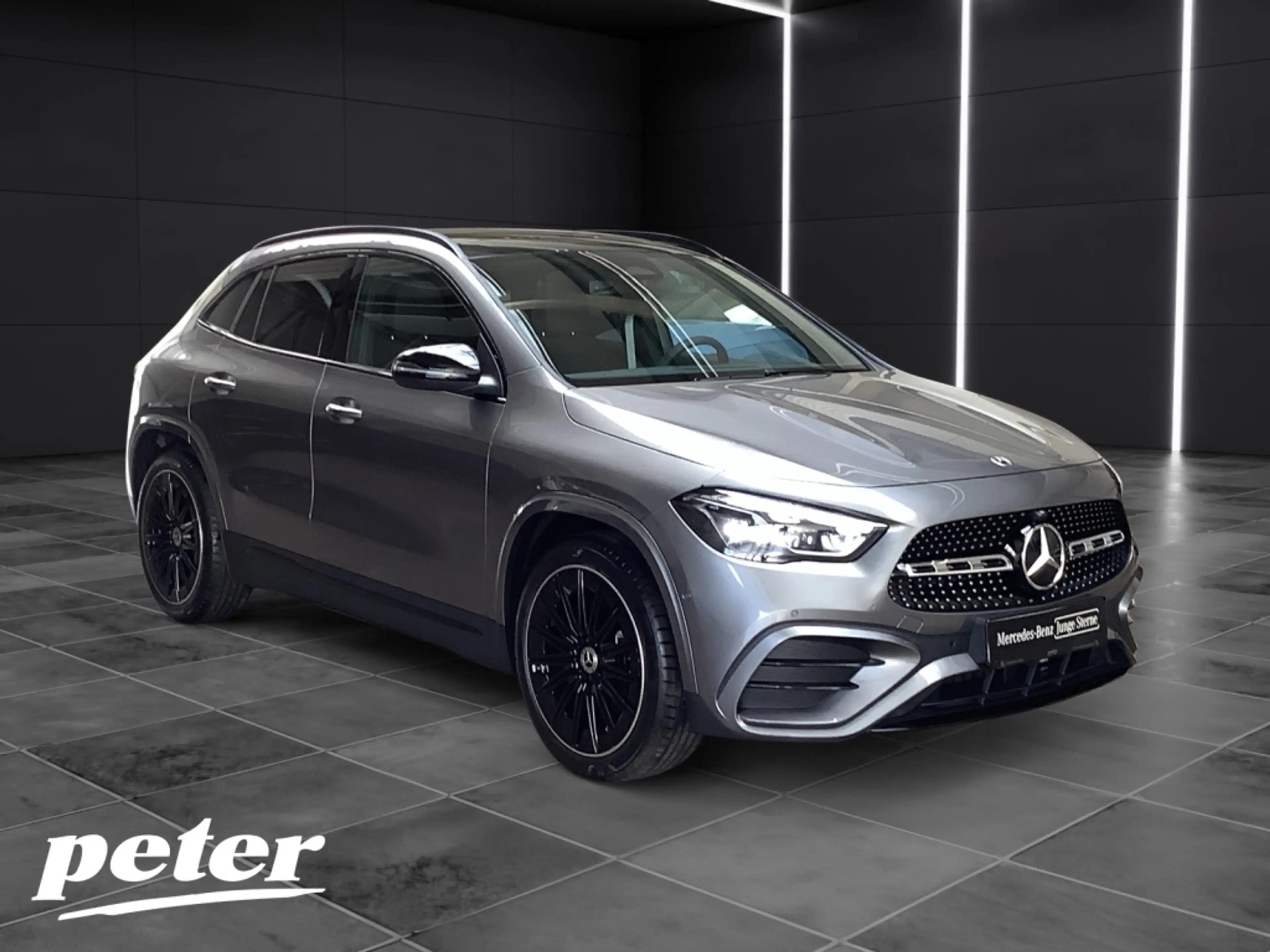 Mercedes-Benz GLA 200 AMG+20"+MBeam+Night+Ambiente+Fahrassist+ — photo 3