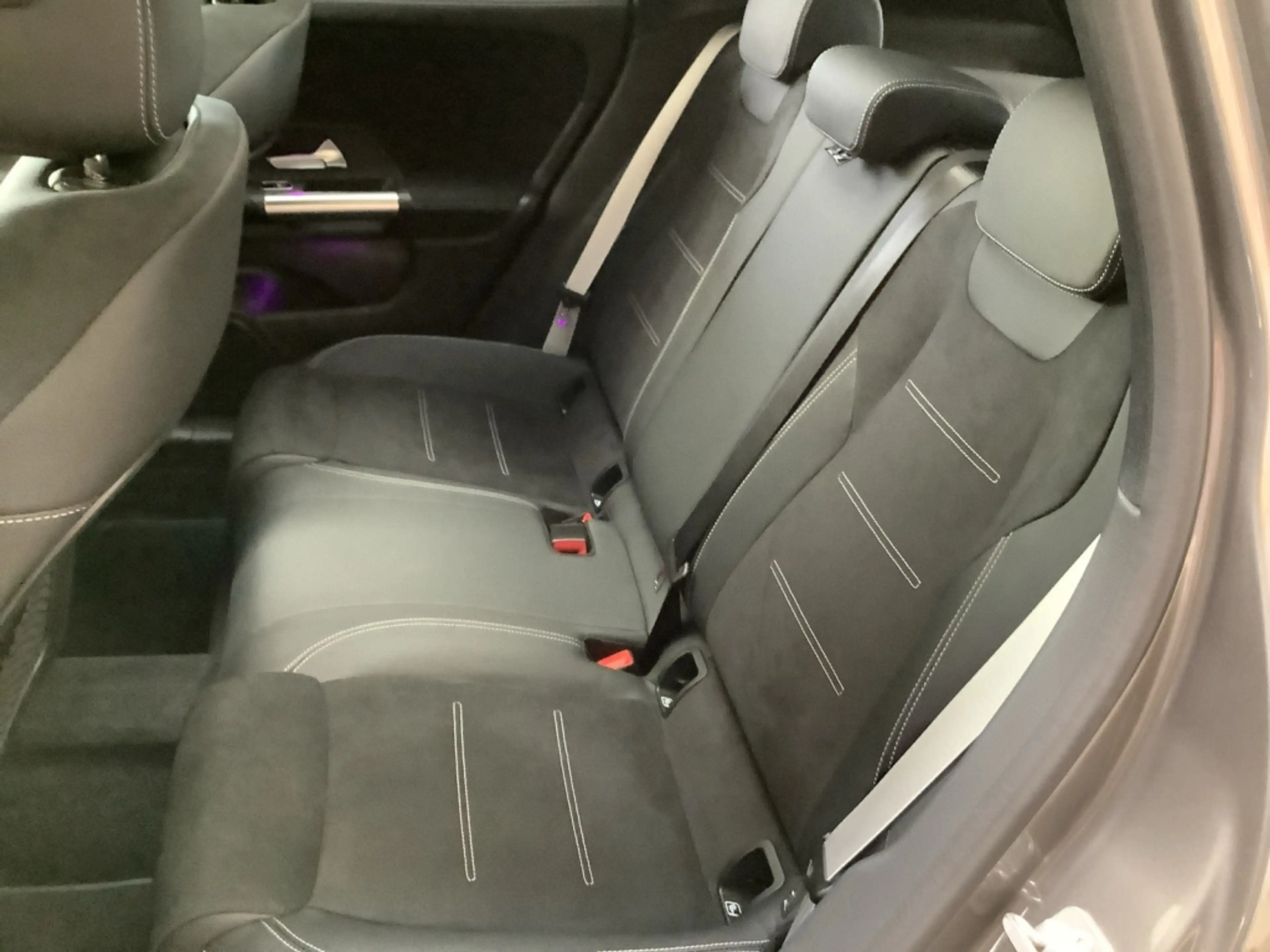 Mercedes-Benz GLA 200 AMG+20"+MBeam+Night+Ambiente+Fahrassist+ — photo 13