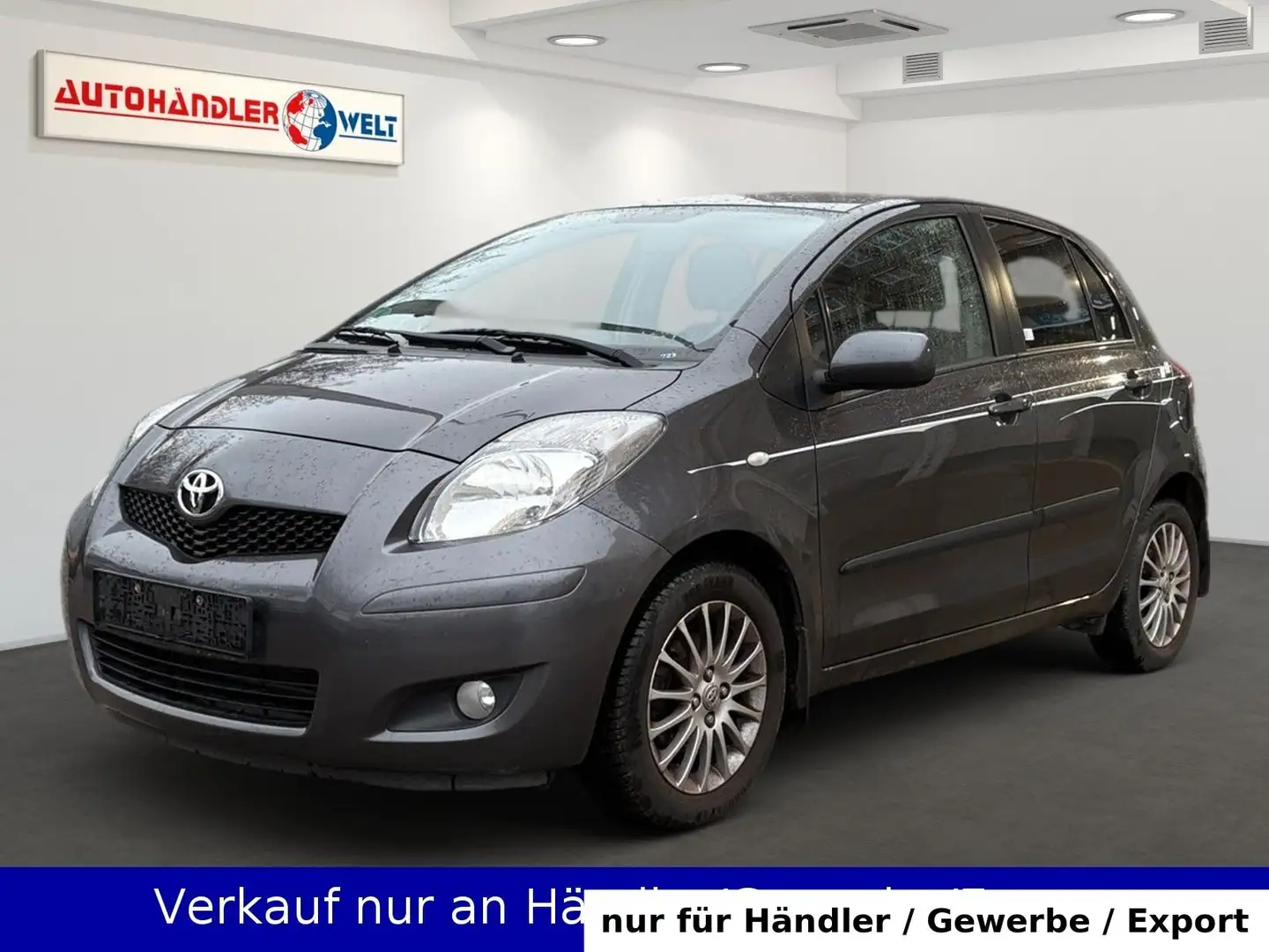 Toyota Yaris 1.3i Sol 5-trg. Klimaanlage Szary - 1