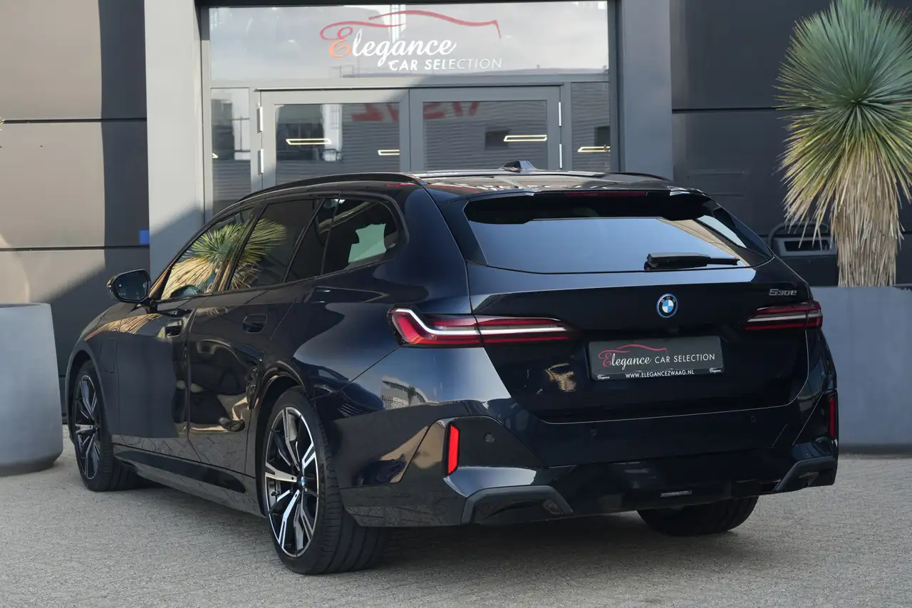 BMW 530 5-serie Touring 530e M Sport 300PK Pano Harm, миниатюра 7