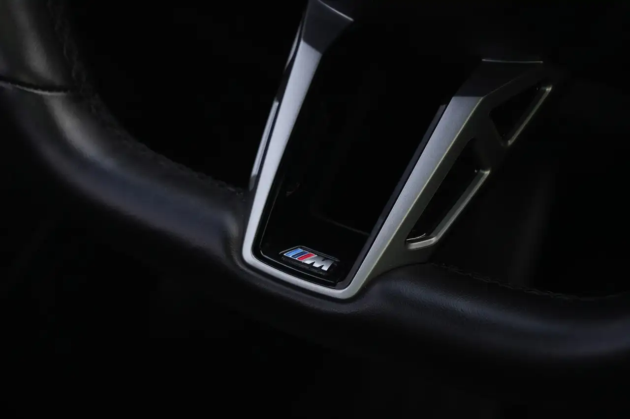 BMW 530 5-serie Touring 530e M Sport 300PK Pano Harm, миниатюра 27