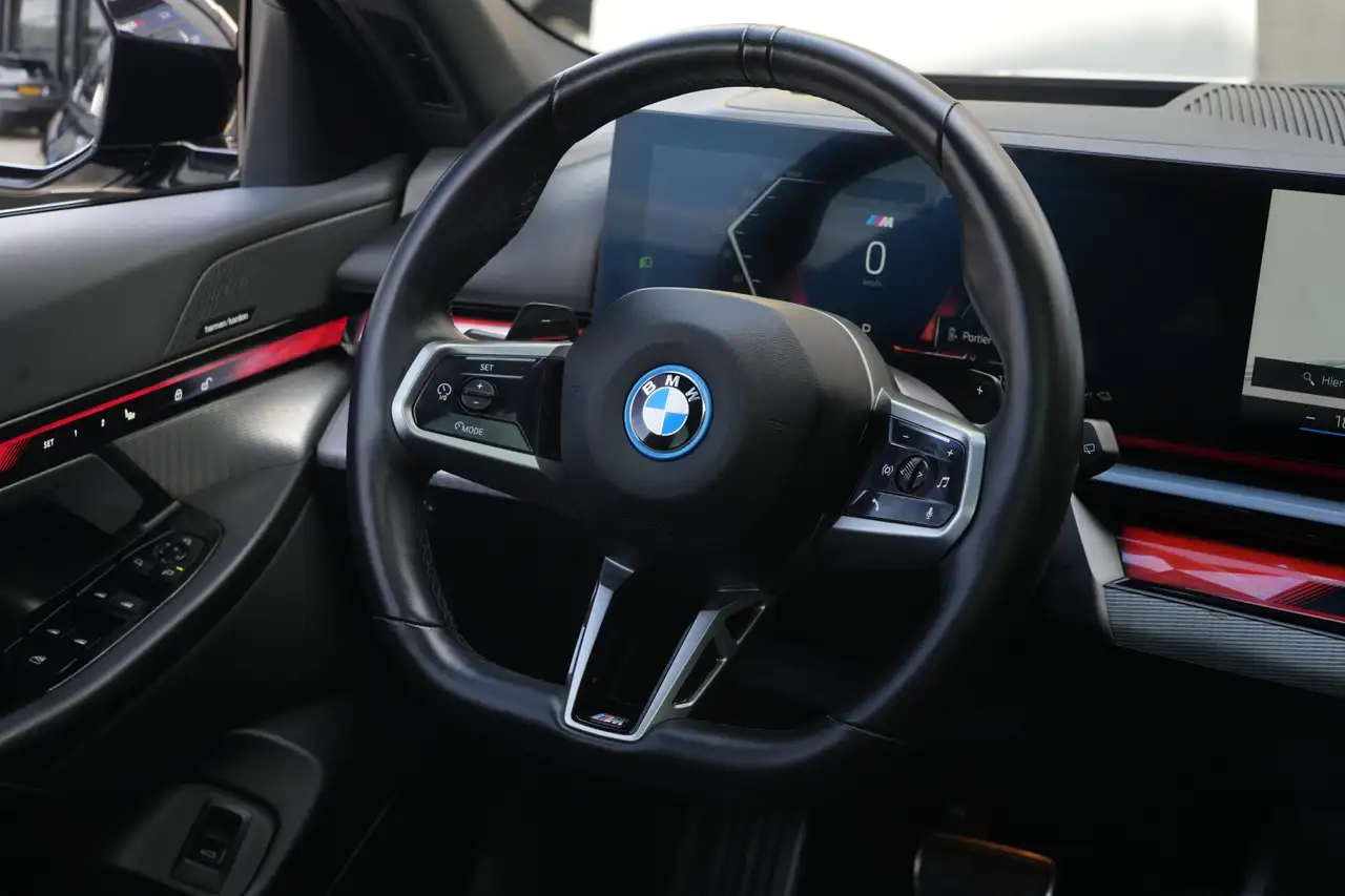 BMW 530 5-serie Touring 530e M Sport 300PK Pano Harm, миниатюра 5