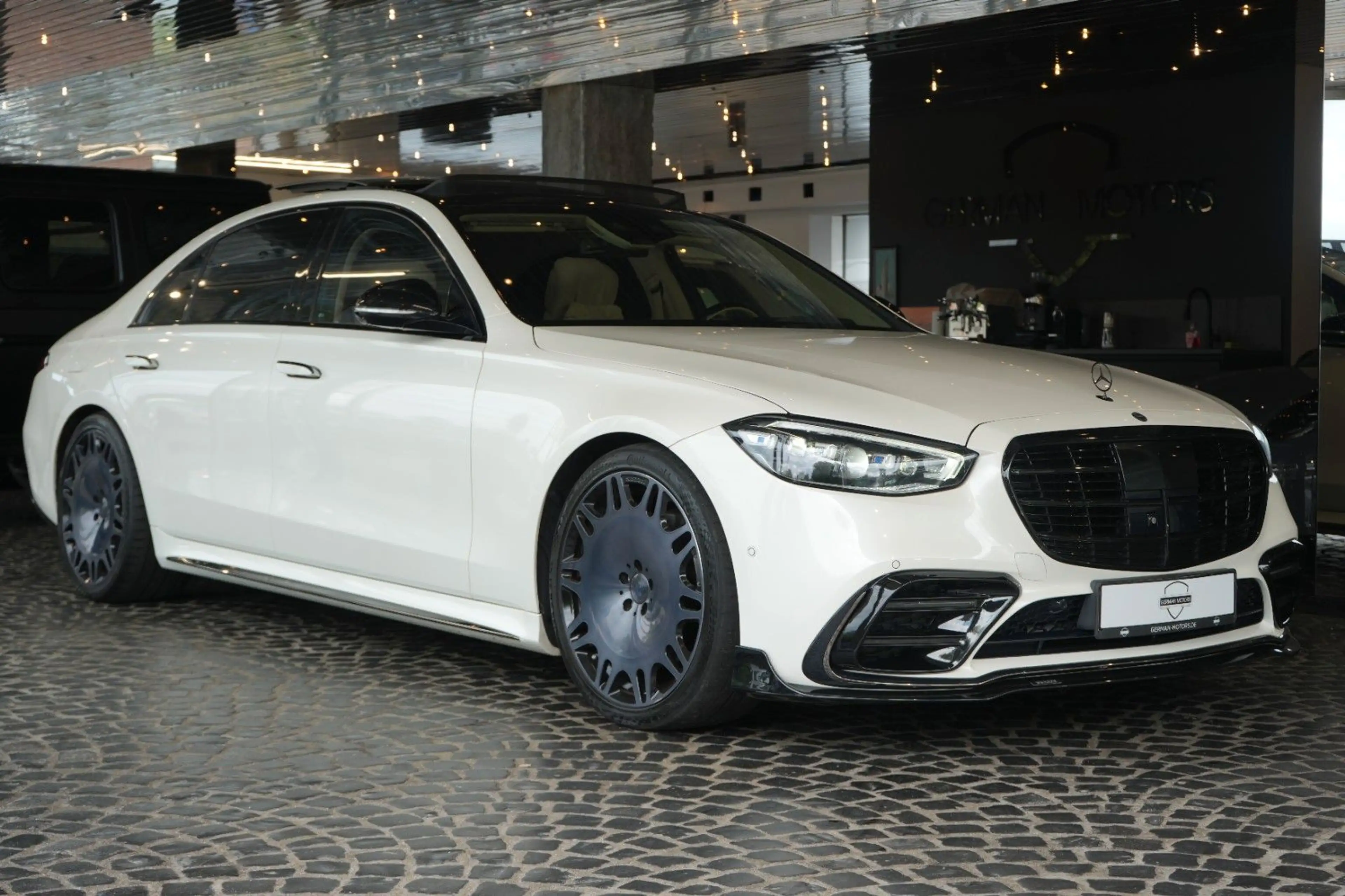Mercedes-Benz S 450 e L BRABUS 21''/3D DISPLAY/CHAUFFEUER/