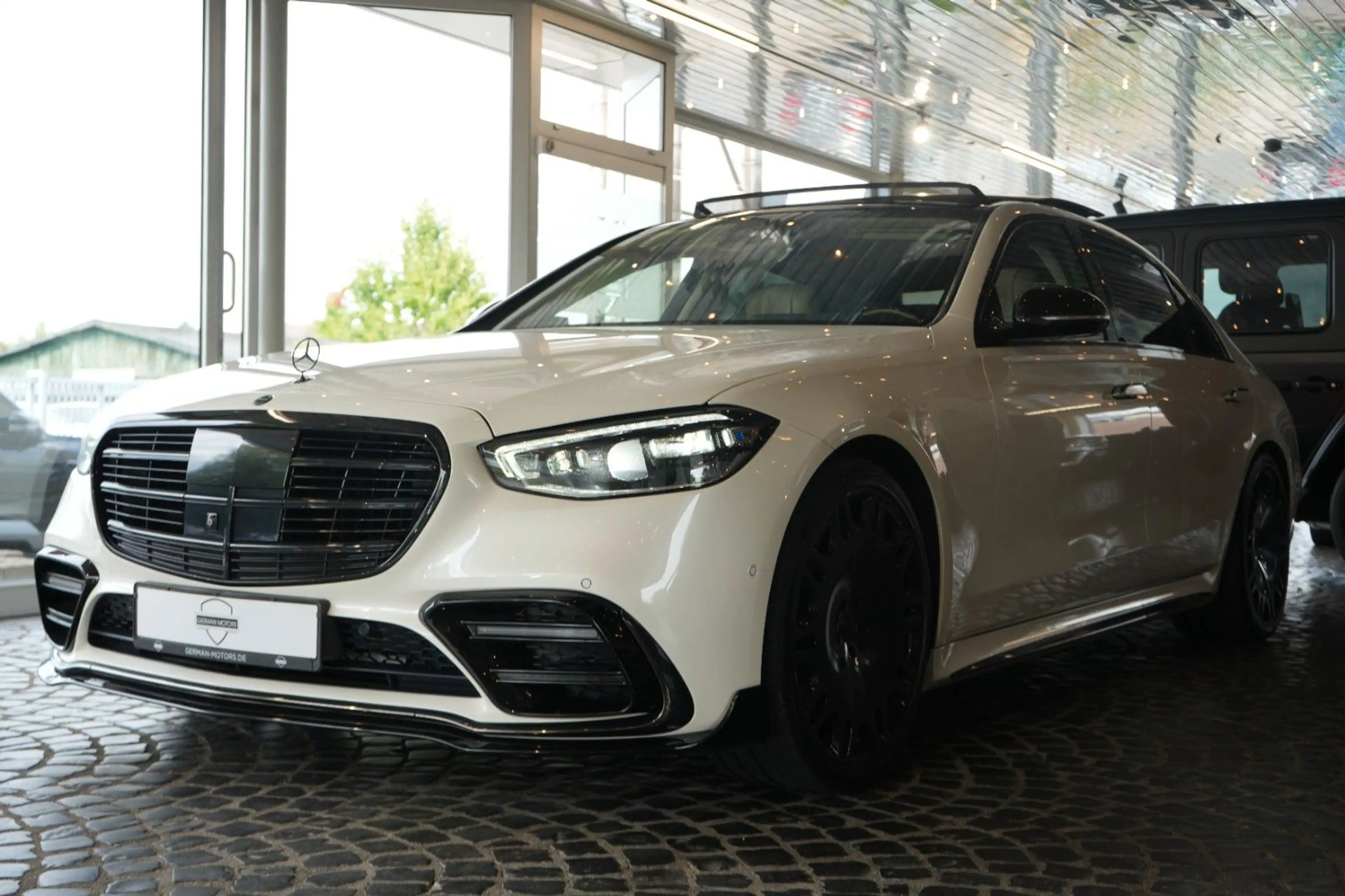 Mercedes-Benz S 450 e L BRABUS 21''/3D DISPLAY/CHAUFFEUER/ — photo 5