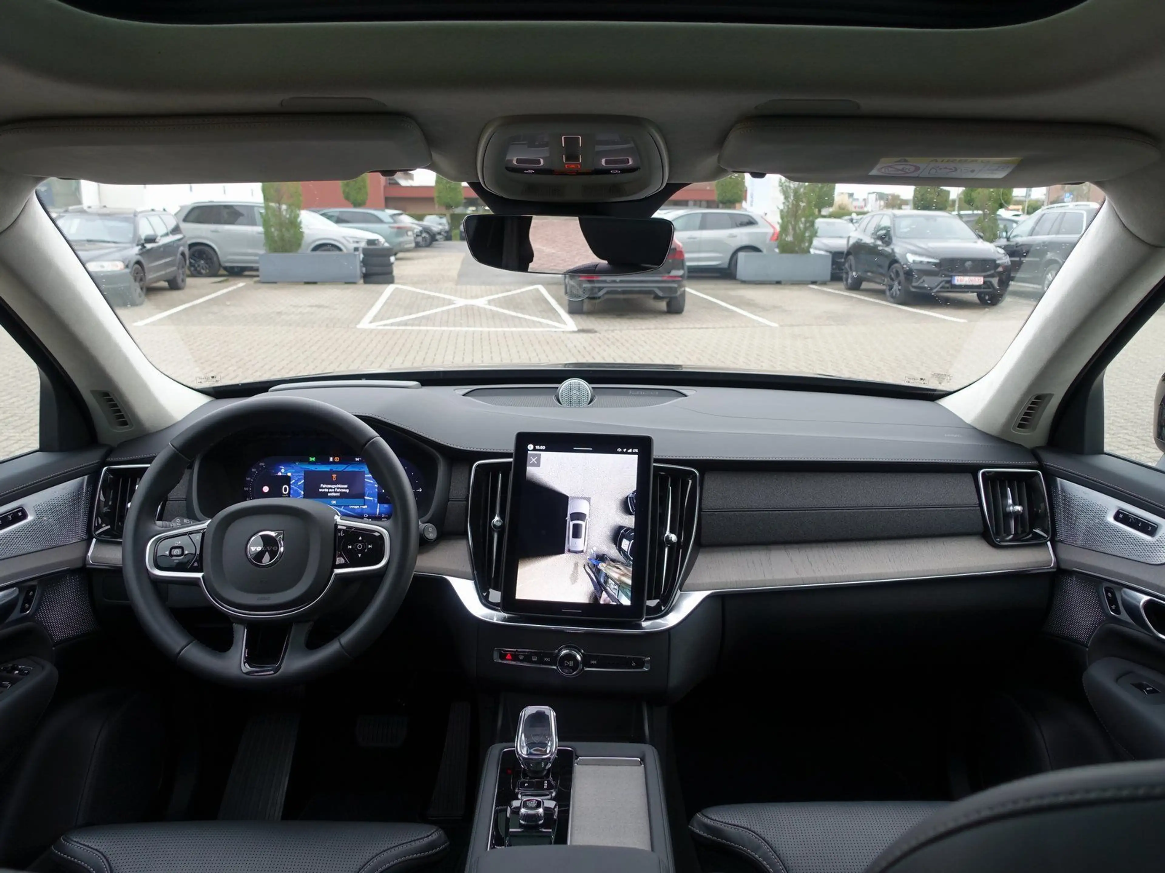 Volvo XC90 Ultra T8 AWD Plug-in Hybrid/B&W/FourC/Pano — photo 13