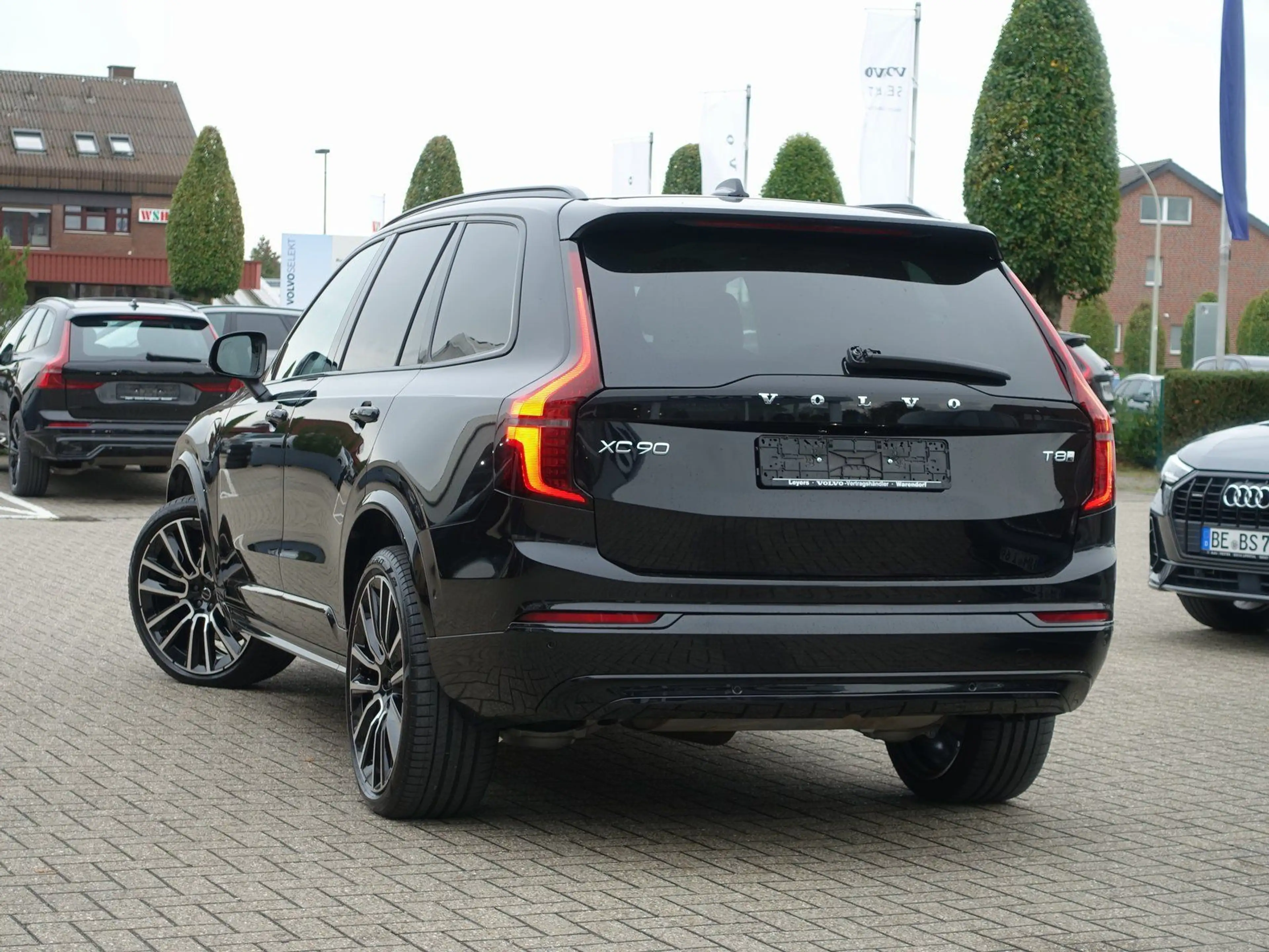 Volvo XC90 Ultra T8 AWD Plug-in Hybrid/B&W/FourC/Pano — photo 5