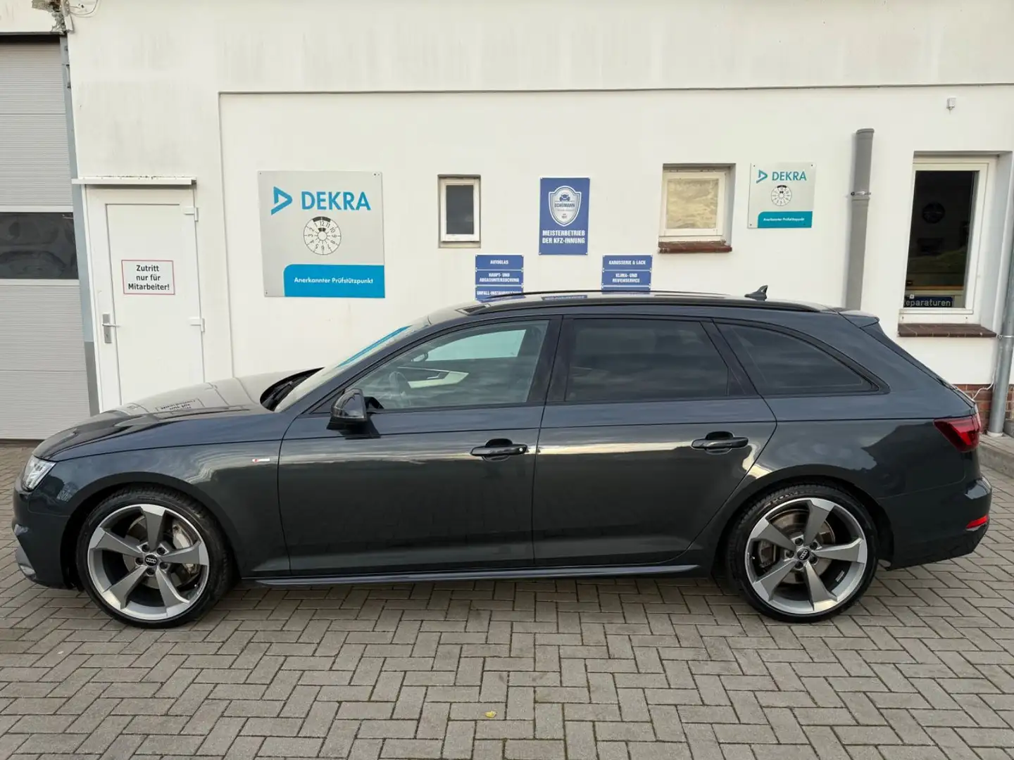 Audi A4 AVANT 2.0 TFSI QUATTRO SPORT Grau - 2