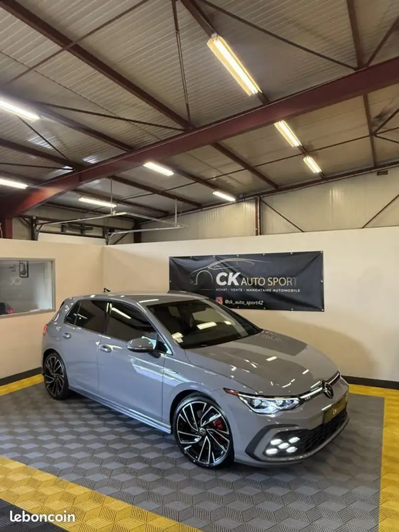 Volkswagen Golf 8 VIII GTI 2.0 TSI 245ch GRIS PIERRE DE LUNE - 1
